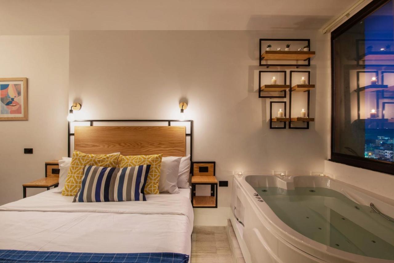 Apartman Jacuzzi By The Historic Pyramids Apt3